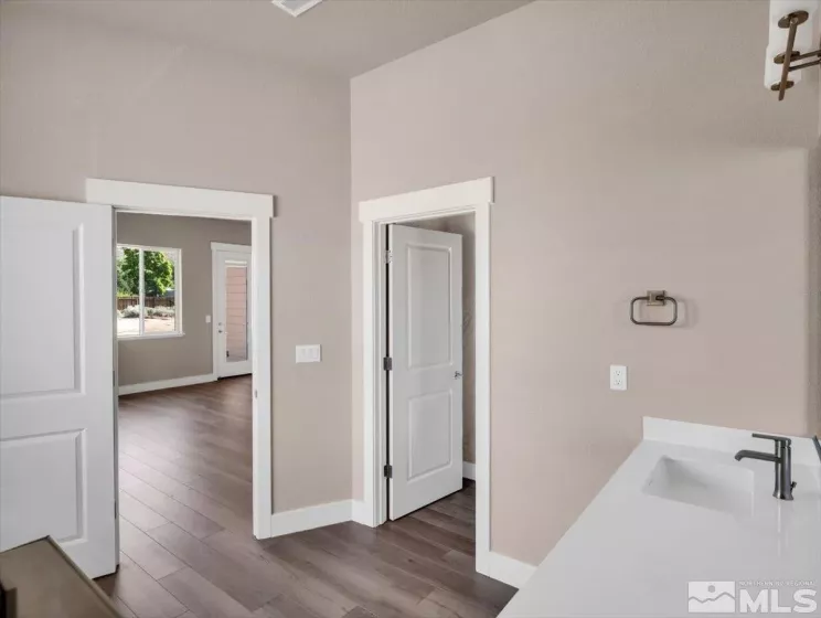 6853 Eagle Wing, Sparks, Nevada 89436, 4 Bedrooms Bedrooms, ,4 BathroomsBathrooms,Residential,Residential,Eagle Wing,240014398