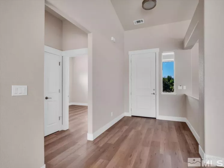 6853 Eagle Wing, Sparks, Nevada 89436, 4 Bedrooms Bedrooms, ,4 BathroomsBathrooms,Residential,Residential,Eagle Wing,240014398