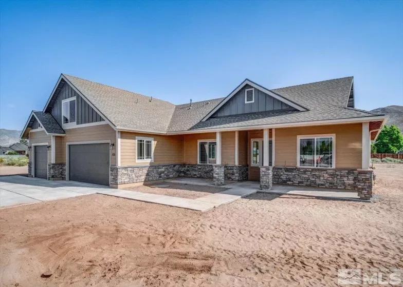 6853 Eagle Wing, Sparks, Nevada 89436, 4 Bedrooms Bedrooms, ,4 BathroomsBathrooms,Residential,Residential,Eagle Wing,240014398