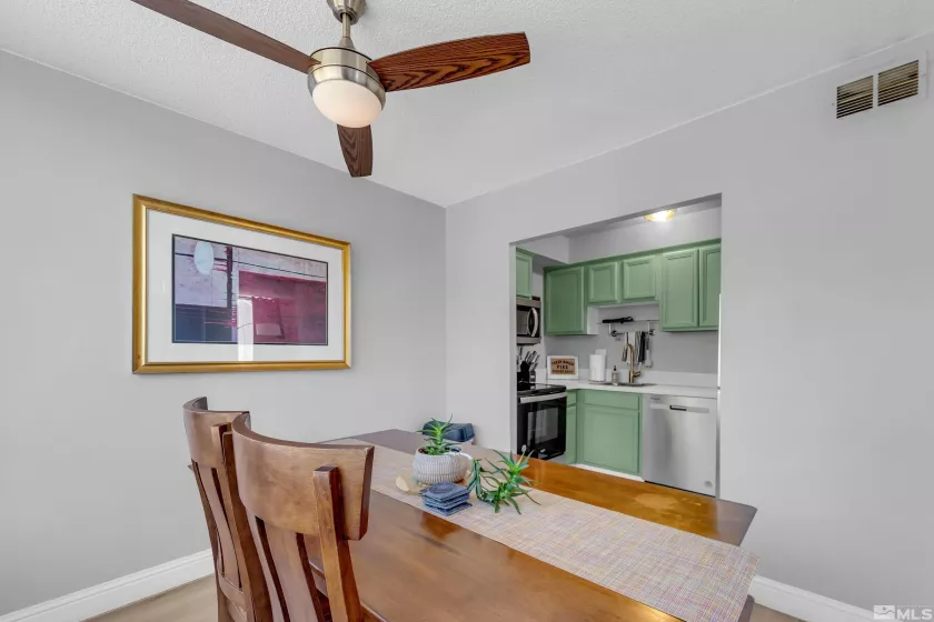 280 Island, Reno, Nevada 89501, 2 Bedrooms Bedrooms, ,2 BathroomsBathrooms,Residential,Residential,Island,240013781