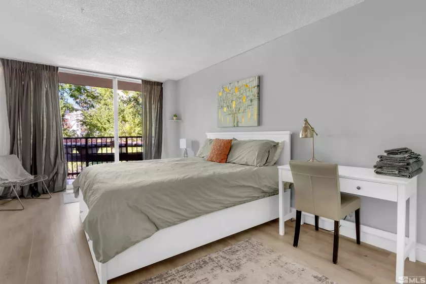 280 Island, Reno, Nevada 89501, 2 Bedrooms Bedrooms, ,2 BathroomsBathrooms,Residential,Residential,Island,240013781