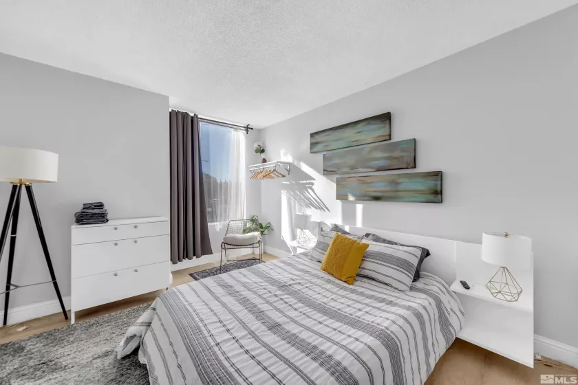 280 Island, Reno, Nevada 89501, 2 Bedrooms Bedrooms, ,2 BathroomsBathrooms,Residential,Residential,Island,240013781