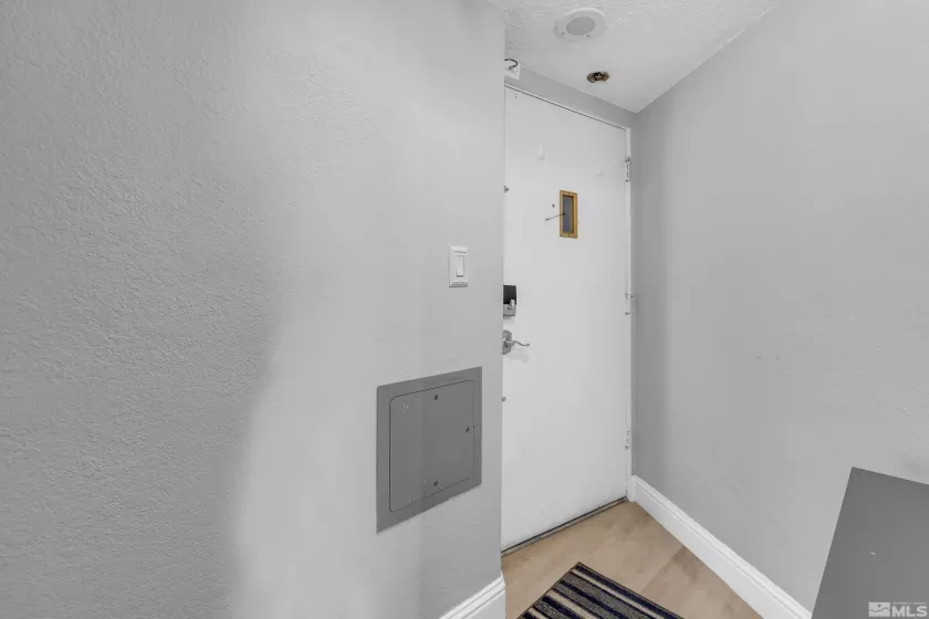 280 Island, Reno, Nevada 89501, 2 Bedrooms Bedrooms, ,2 BathroomsBathrooms,Residential,Residential,Island,240013781
