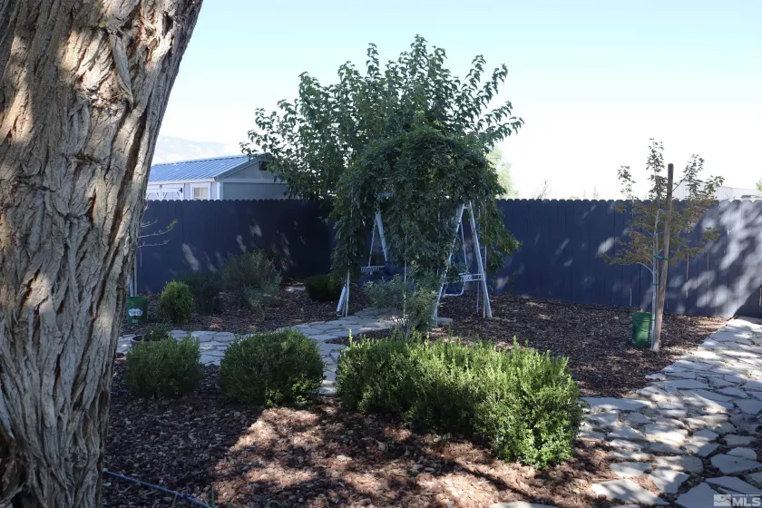 255 Ash, Hawthorne, Nevada 89415, 3 Bedrooms Bedrooms, ,2 BathroomsBathrooms,Residential,Residential,Ash,240013507