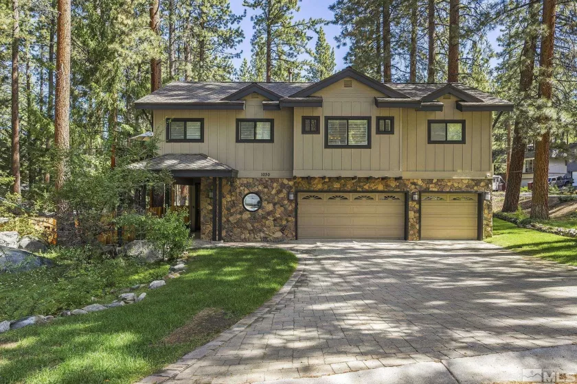 1030 Lynn, Zephyr Cove, Nevada 89448, 5 Bedrooms Bedrooms, ,6 BathroomsBathrooms,Residential,Residential,Lynn,240011361
