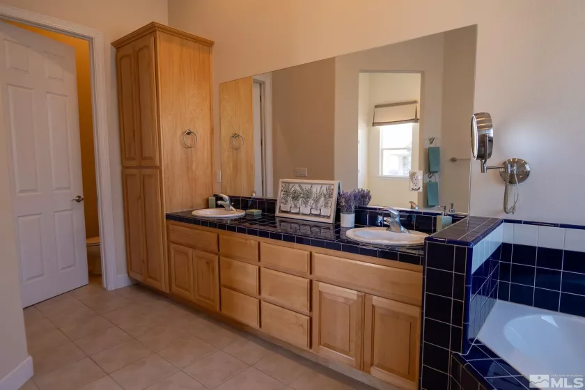 2456 Genoa Meadows, Genoa, Nevada 89411, 3 Bedrooms Bedrooms, ,2 BathroomsBathrooms,Residential,Residential,Genoa Meadows,240014231