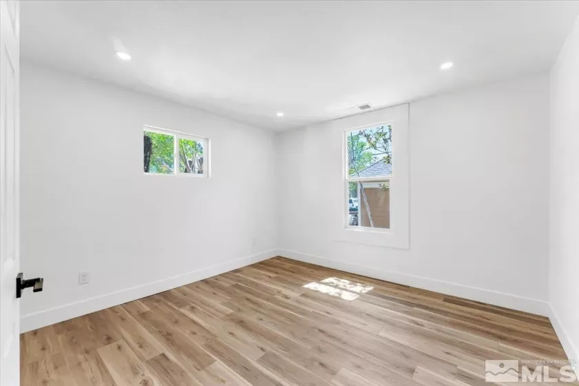 63 Park, Reno, Nevada 89502, ,Residential Income,Residential,Park,250005676