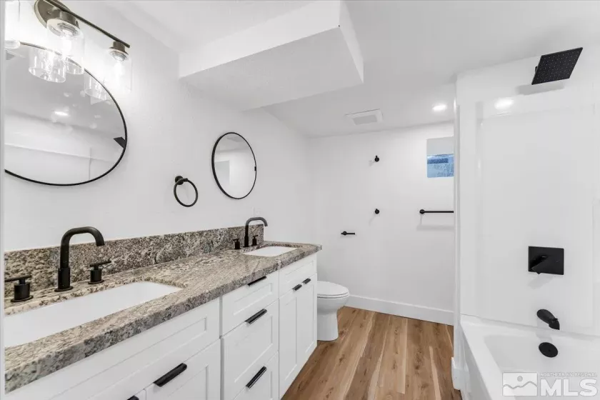 63 Park, Reno, Nevada 89502, ,Residential Income,Residential,Park,250005676