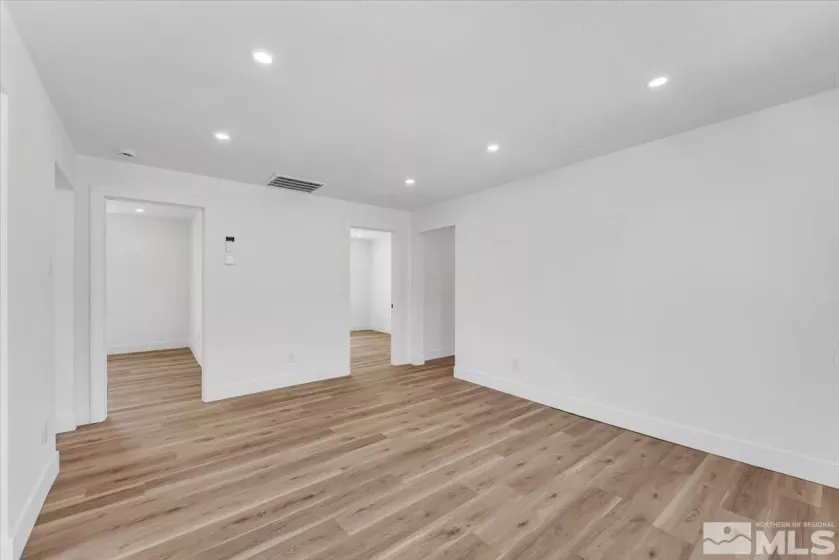 63 Park, Reno, Nevada 89502, ,Residential Income,Residential,Park,250005676