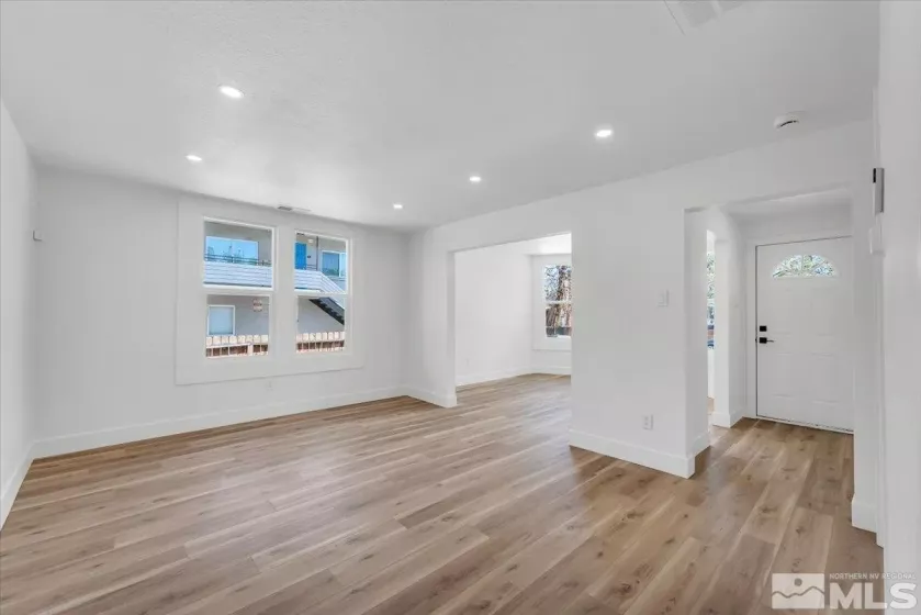 63 Park, Reno, Nevada 89502, ,Residential Income,Residential,Park,250005676