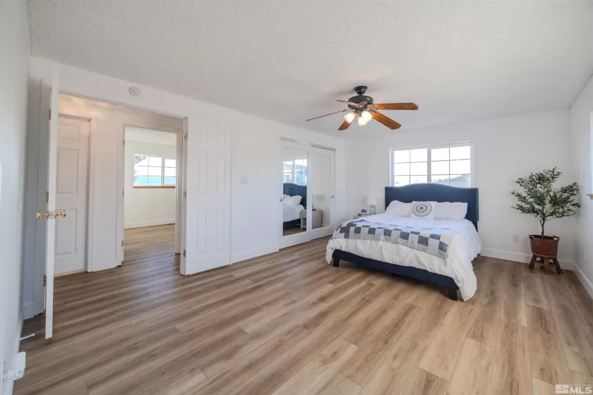 5380 Peralta, Sparks, Nevada 89436, 4 Bedrooms Bedrooms, ,3 BathroomsBathrooms,Residential,Residential,Peralta,240010819