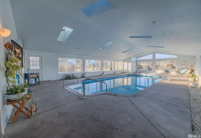 5380 Peralta, Sparks, Nevada 89436, 4 Bedrooms Bedrooms, ,3 BathroomsBathrooms,Residential,Residential,Peralta,240010819