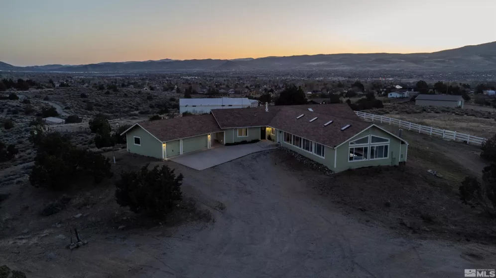 5380 Peralta, Sparks, Nevada 89436, 4 Bedrooms Bedrooms, ,3 BathroomsBathrooms,Residential,Residential,Peralta,240010819