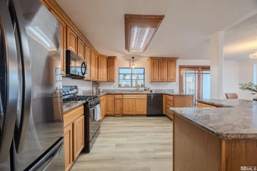 5380 Peralta, Sparks, Nevada 89436, 4 Bedrooms Bedrooms, ,3 BathroomsBathrooms,Residential,Residential,Peralta,240010819