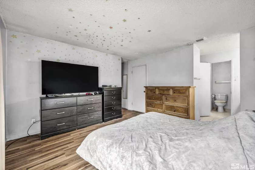 995 Adrian, Sparks, Nevada 89431, 3 Bedrooms Bedrooms, ,2 BathroomsBathrooms,Residential,Residential,Adrian,250005551