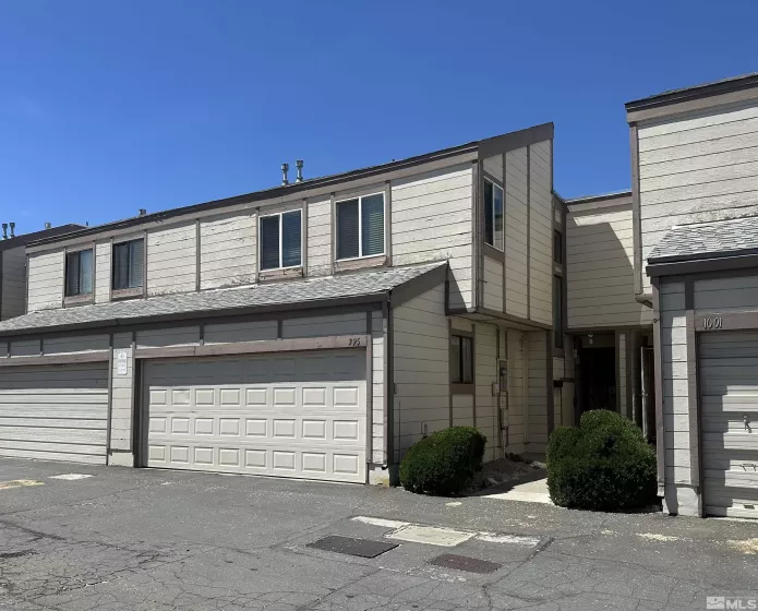 995 Adrian, Sparks, Nevada 89431, 3 Bedrooms Bedrooms, ,2 BathroomsBathrooms,Residential,Residential,Adrian,250005551