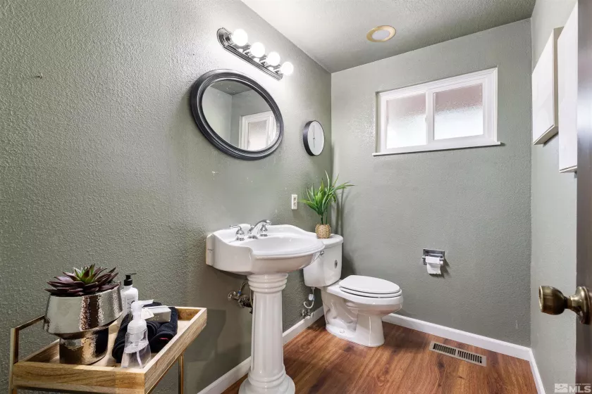 2225 Driscoll, Reno, Nevada 89509, 4 Bedrooms Bedrooms, ,3 BathroomsBathrooms,Residential,Residential,Driscoll,250005248