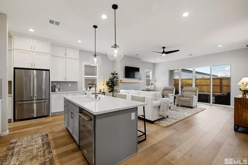 2336 Jagged Peak, Sparks, Nevada 89441, 2 Bedrooms Bedrooms, ,2 BathroomsBathrooms,Residential,Residential,Jagged Peak,250002735