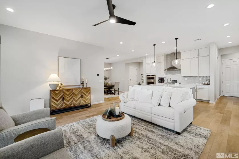2336 Jagged Peak, Sparks, Nevada 89441, 2 Bedrooms Bedrooms, ,2 BathroomsBathrooms,Residential,Residential,Jagged Peak,250002735
