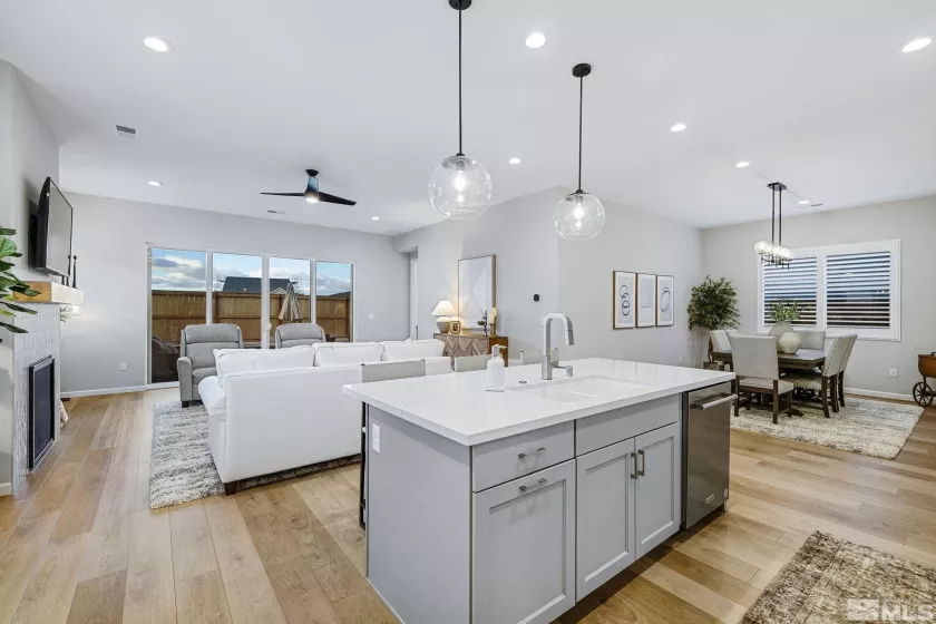 2336 Jagged Peak, Sparks, Nevada 89441, 2 Bedrooms Bedrooms, ,2 BathroomsBathrooms,Residential,Residential,Jagged Peak,250002735