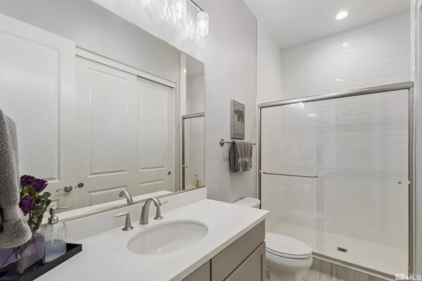 9191 Graycliff, Reno, Nevada 89523, 3 Bedrooms Bedrooms, ,4 BathroomsBathrooms,Residential,Residential,Graycliff,250002629