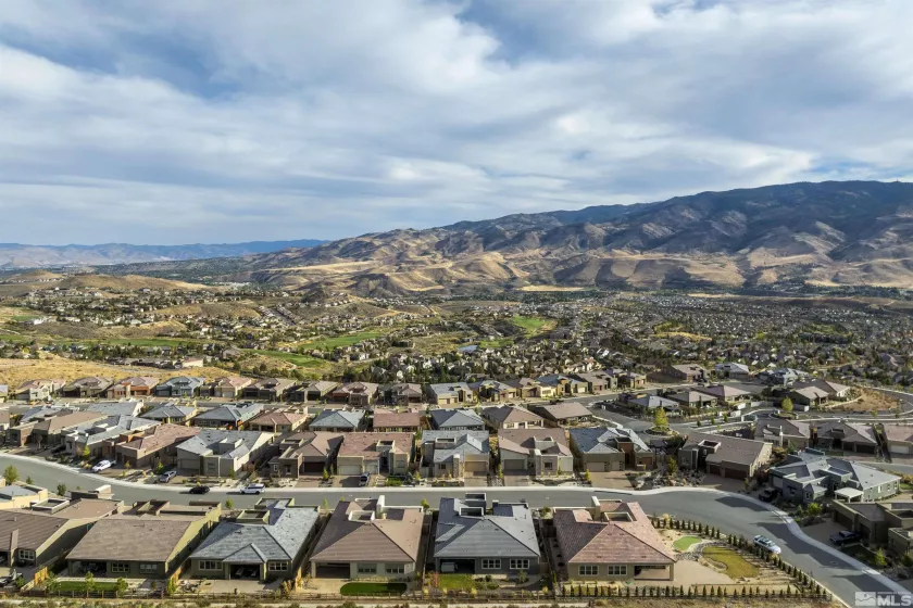 9191 Graycliff, Reno, Nevada 89523, 3 Bedrooms Bedrooms, ,4 BathroomsBathrooms,Residential,Residential,Graycliff,250002629