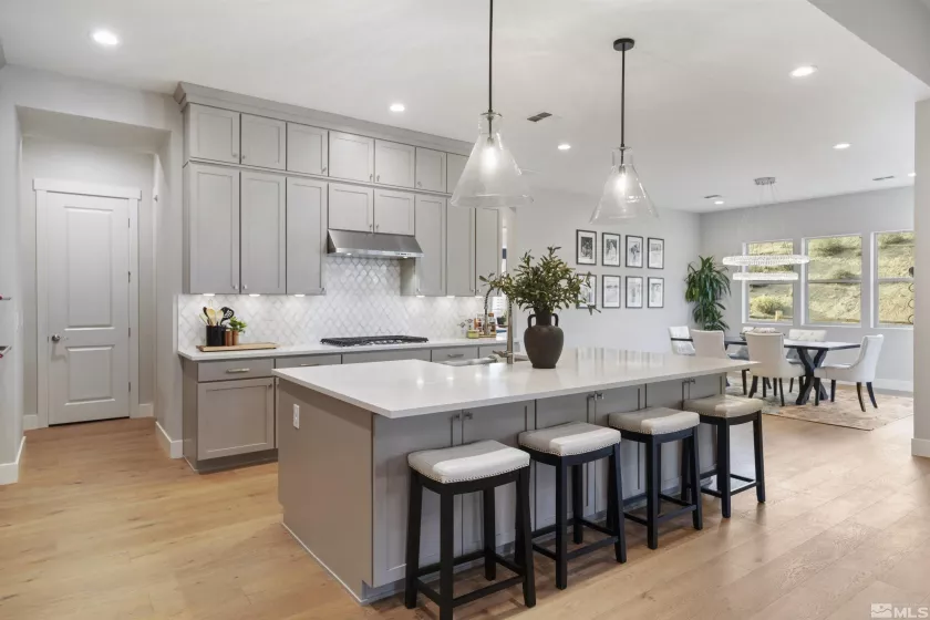 9191 Graycliff, Reno, Nevada 89523, 3 Bedrooms Bedrooms, ,4 BathroomsBathrooms,Residential,Residential,Graycliff,250002629