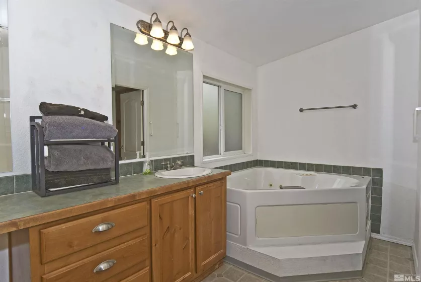 249 Bonnie Briar, Reno, Nevada 89509, 3 Bedrooms Bedrooms, ,3 BathroomsBathrooms,Residential,Residential,Bonnie Briar,250004726