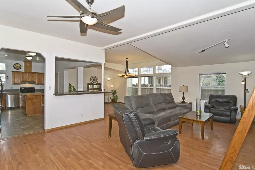 249 Bonnie Briar, Reno, Nevada 89509, 3 Bedrooms Bedrooms, ,3 BathroomsBathrooms,Residential,Residential,Bonnie Briar,250004726