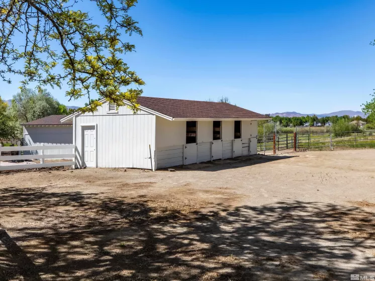 915 Maple Creek, Reno, Nevada 89511, 3 Bedrooms Bedrooms, ,4 BathroomsBathrooms,Residential,Residential,Maple Creek,240002748