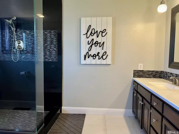 310 Mountain View, Yerington, Nevada 89447, 3 Bedrooms Bedrooms, ,2 BathroomsBathrooms,Residential,Residential,Mountain View,240012501