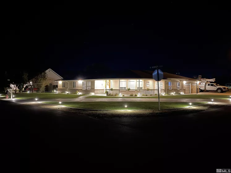 310 Mountain View, Yerington, Nevada 89447, 3 Bedrooms Bedrooms, ,2 BathroomsBathrooms,Residential,Residential,Mountain View,240012501