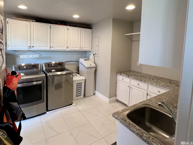 310 Mountain View, Yerington, Nevada 89447, 3 Bedrooms Bedrooms, ,2 BathroomsBathrooms,Residential,Residential,Mountain View,240012501