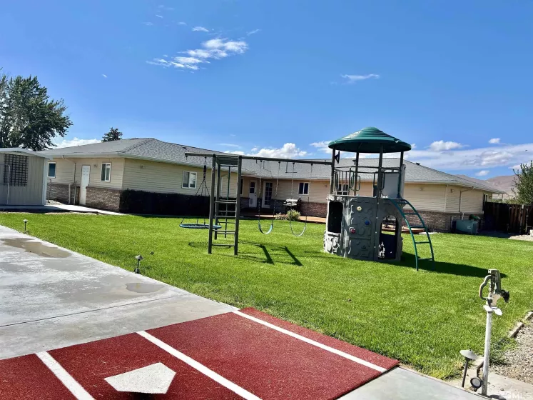 310 Mountain View, Yerington, Nevada 89447, 3 Bedrooms Bedrooms, ,2 BathroomsBathrooms,Residential,Residential,Mountain View,240012501