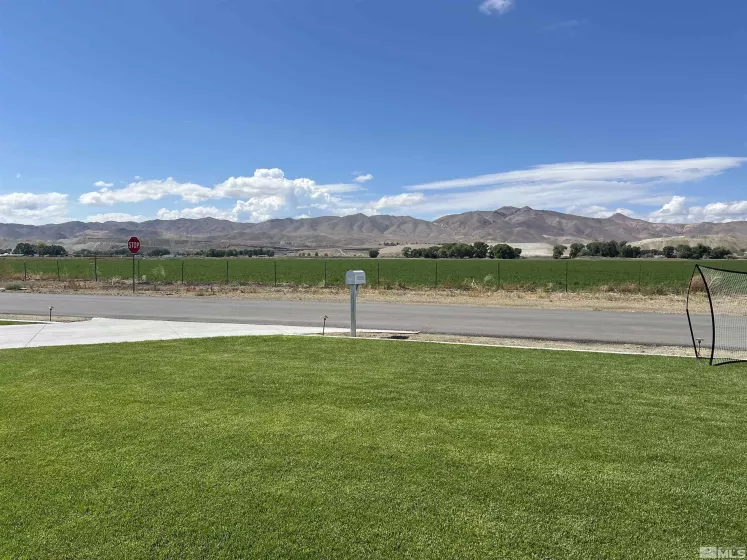 310 Mountain View, Yerington, Nevada 89447, 3 Bedrooms Bedrooms, ,2 BathroomsBathrooms,Residential,Residential,Mountain View,240012501