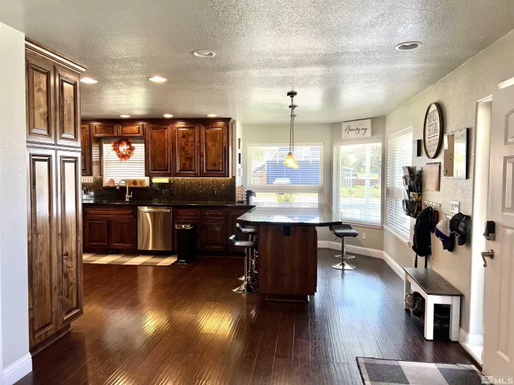 310 Mountain View, Yerington, Nevada 89447, 3 Bedrooms Bedrooms, ,2 BathroomsBathrooms,Residential,Residential,Mountain View,240012501