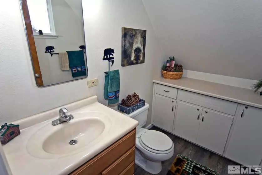 3629 Forest, South Lake Tahoe, California 96150, 3 Bedrooms Bedrooms, ,2 BathroomsBathrooms,Residential,Residential,Forest,240008984