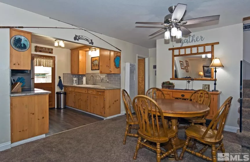 3629 Forest, South Lake Tahoe, California 96150, 3 Bedrooms Bedrooms, ,2 BathroomsBathrooms,Residential,Residential,Forest,240008984