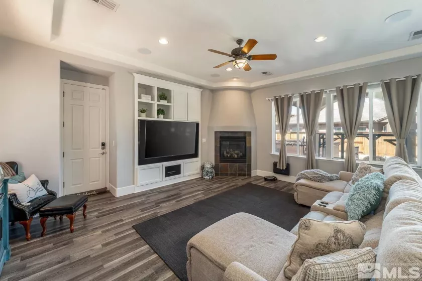 2655 Fury, Reno, Nevada 89521, 4 Bedrooms Bedrooms, ,4 BathroomsBathrooms,Residential,Residential,Fury,250005146