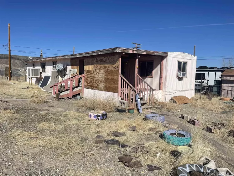 709 Main, Goldfield, Nevada 89013, 2 Bedrooms Bedrooms, ,1 BathroomBathrooms,Residential,Residential,Main,250004214