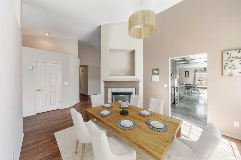 1018 Rook, Sparks, Nevada 89441, 5 Bedrooms Bedrooms, ,3 BathroomsBathrooms,Residential,Residential,Rook,250003470