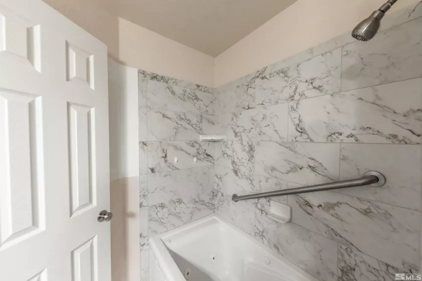 1018 Rook, Sparks, Nevada 89441, 5 Bedrooms Bedrooms, ,3 BathroomsBathrooms,Residential,Residential,Rook,250003470
