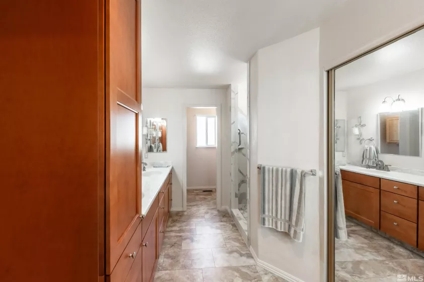 1018 Rook, Sparks, Nevada 89441, 5 Bedrooms Bedrooms, ,3 BathroomsBathrooms,Residential,Residential,Rook,250003470