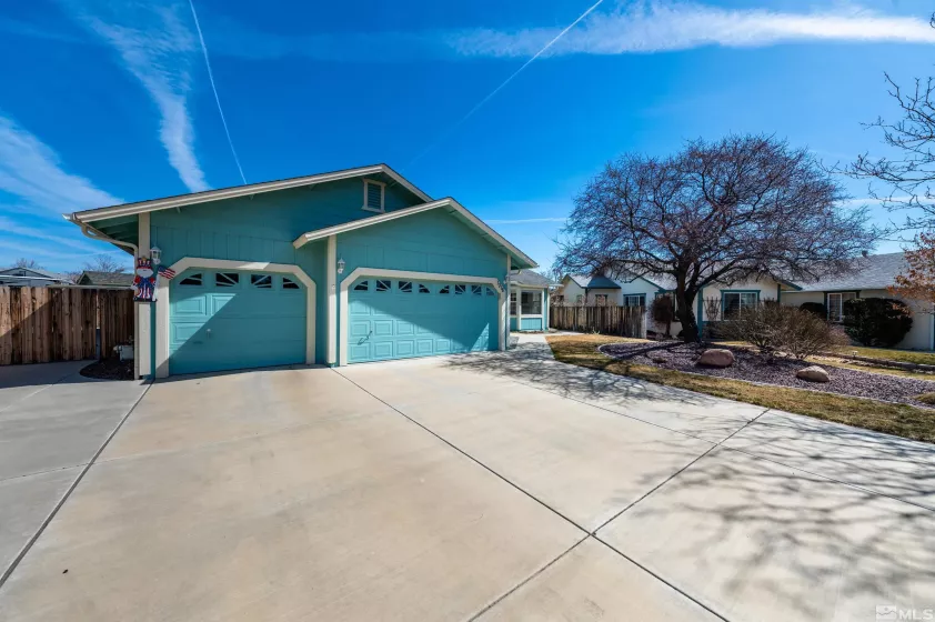 1018 Rook, Sparks, Nevada 89441, 5 Bedrooms Bedrooms, ,3 BathroomsBathrooms,Residential,Residential,Rook,250003470