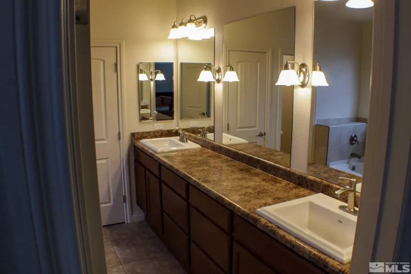 18521 Silverbell, Reno, Nevada 89508, 5 Bedrooms Bedrooms, ,4 BathroomsBathrooms,Residential,Residential,Silverbell,250001265