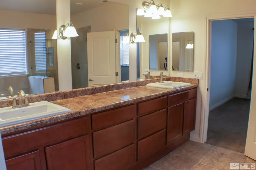 18521 Silverbell, Reno, Nevada 89508, 5 Bedrooms Bedrooms, ,4 BathroomsBathrooms,Residential,Residential,Silverbell,250001265