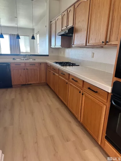 1131 Turnberry, Sparks, Nevada 89436, 4 Bedrooms Bedrooms, ,3 BathroomsBathrooms,Residential,Residential,Turnberry,240015606