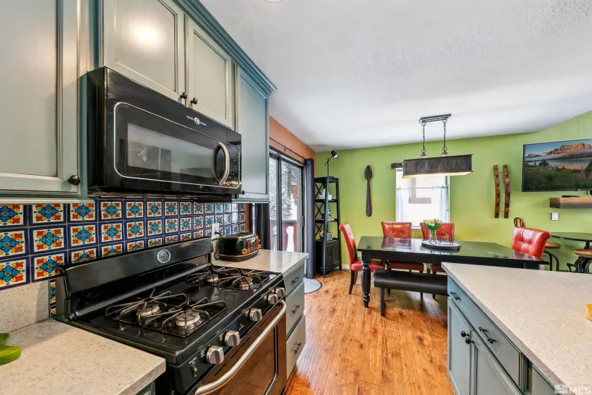 3390 Pine Hill, South Lake Tahoe, California 96150, 2 Bedrooms Bedrooms, ,3 BathroomsBathrooms,Residential,Residential,Pine Hill,250003862