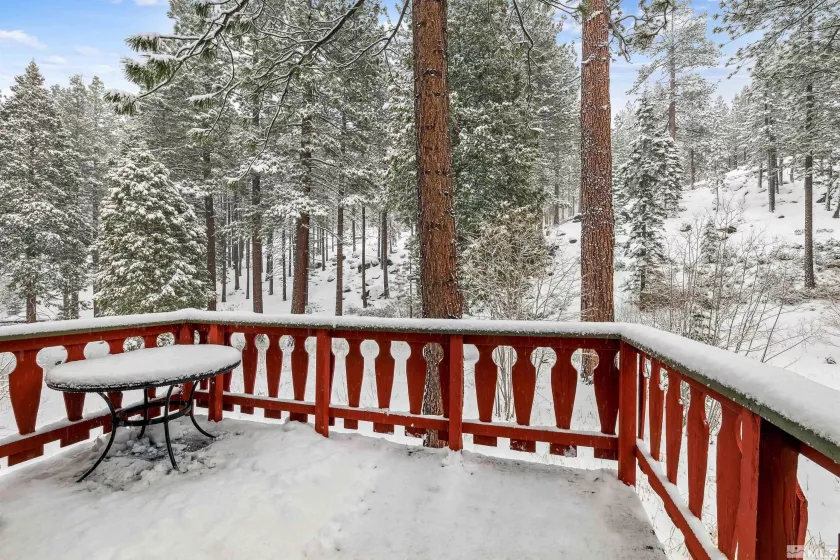 3390 Pine Hill, South Lake Tahoe, California 96150, 2 Bedrooms Bedrooms, ,3 BathroomsBathrooms,Residential,Residential,Pine Hill,250003862