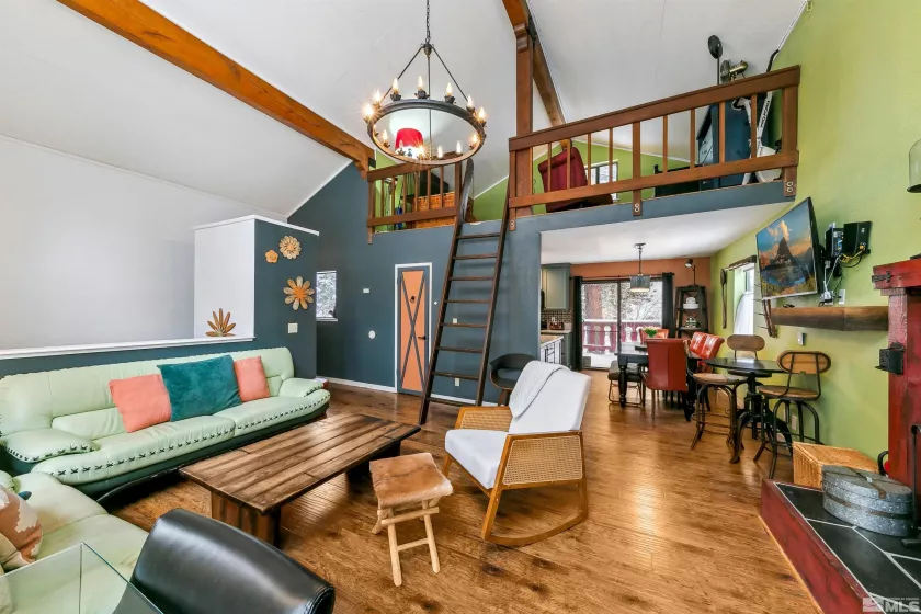3390 Pine Hill, South Lake Tahoe, California 96150, 2 Bedrooms Bedrooms, ,3 BathroomsBathrooms,Residential,Residential,Pine Hill,250003862
